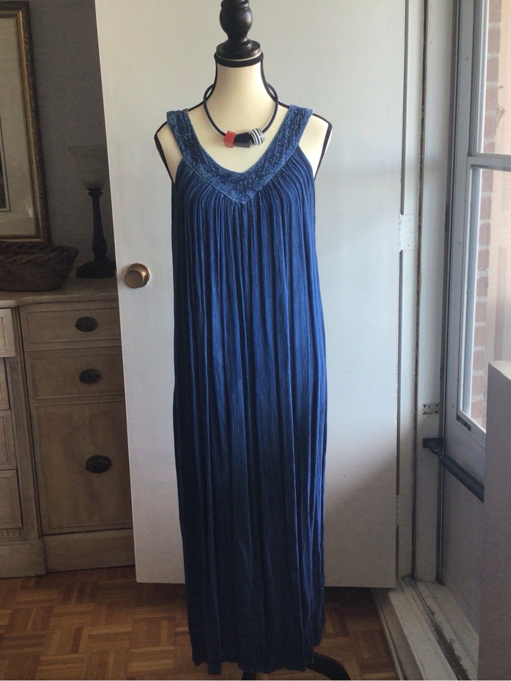 Charlie Paige Navy Sleeveless V-Neck Maxi Dress